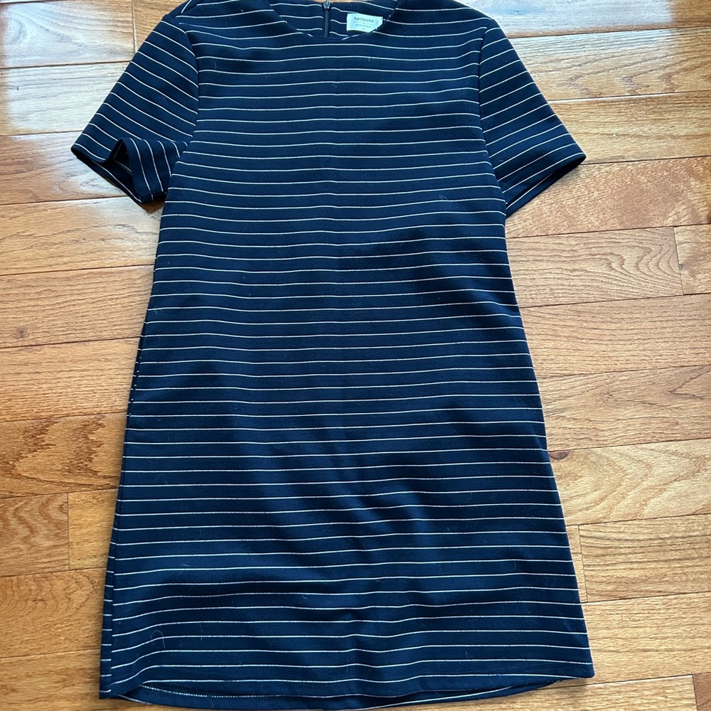 Navy Striped runway bandits Women's Dress size medium perfect condition